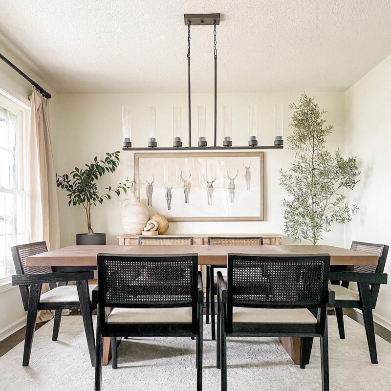 Flutecourt Linear Chandelier