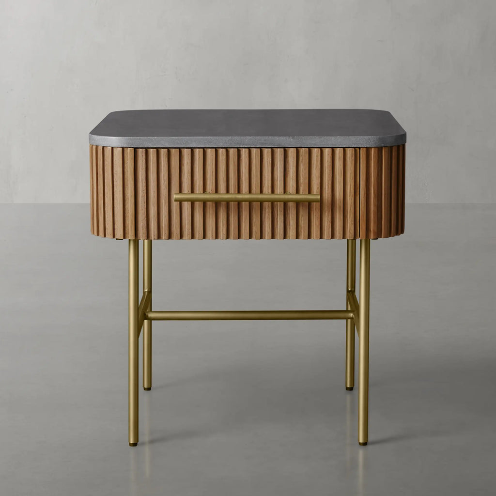 Finelle End Table with Drawer