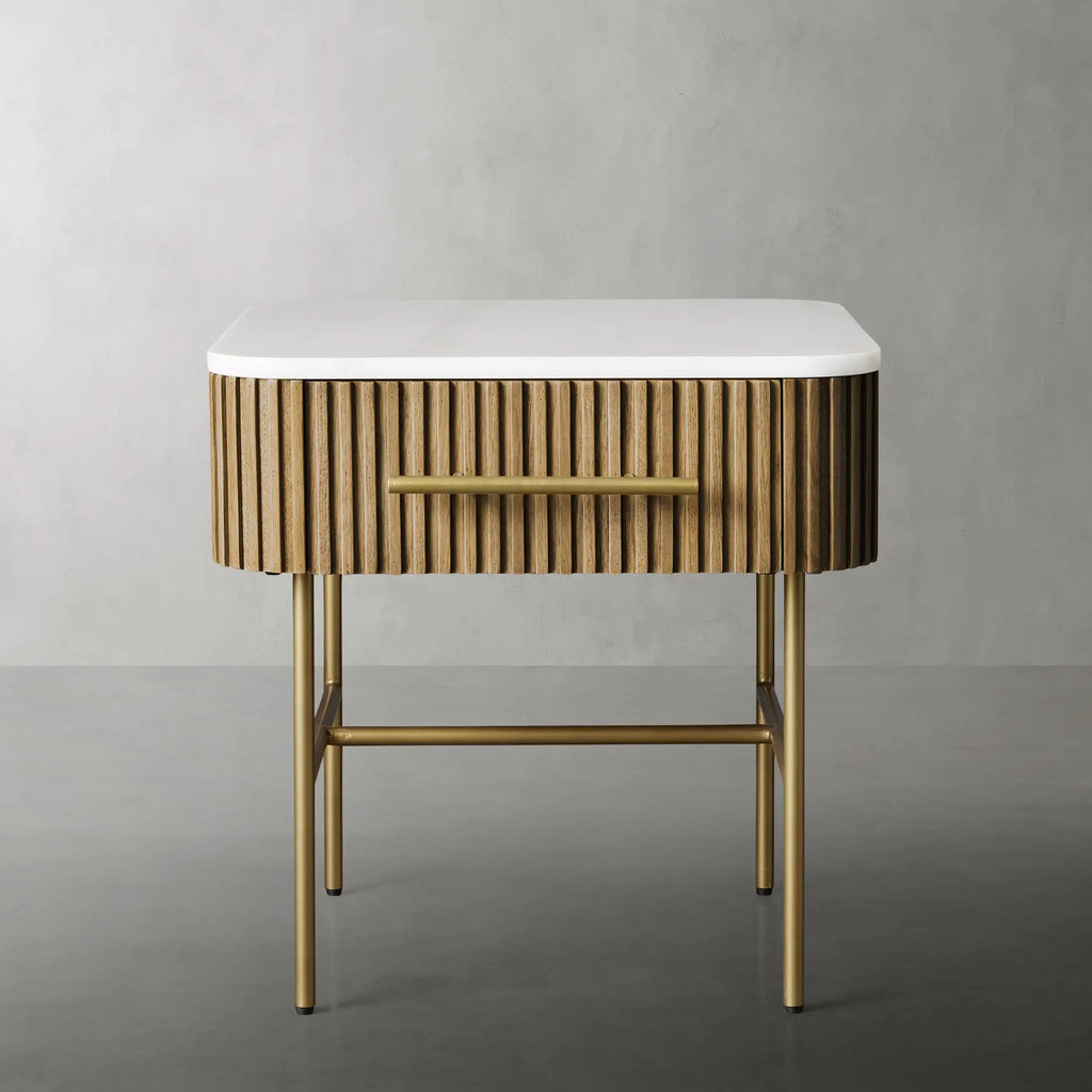 Finelle End Table with Drawer