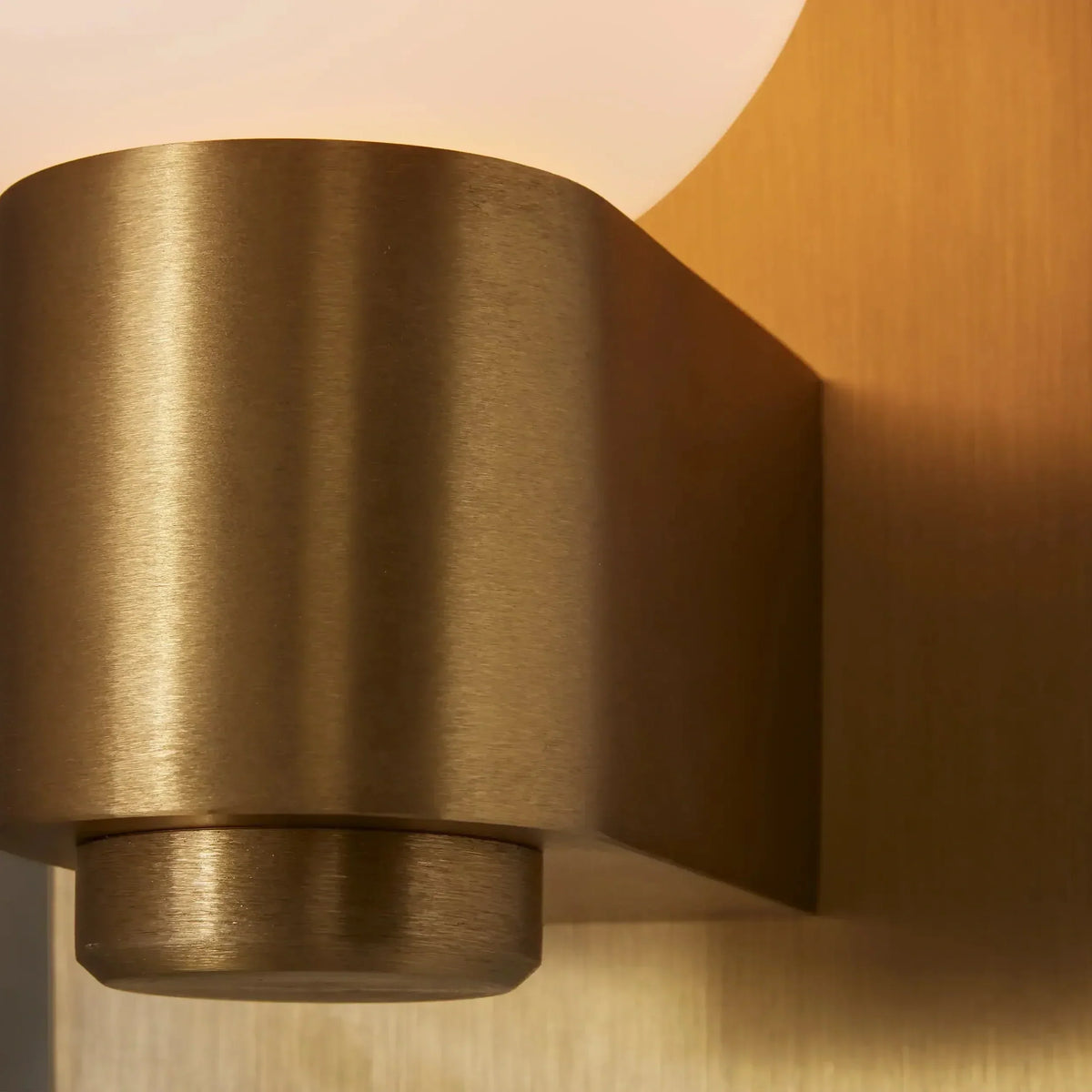 Dewborne Wall Sconce