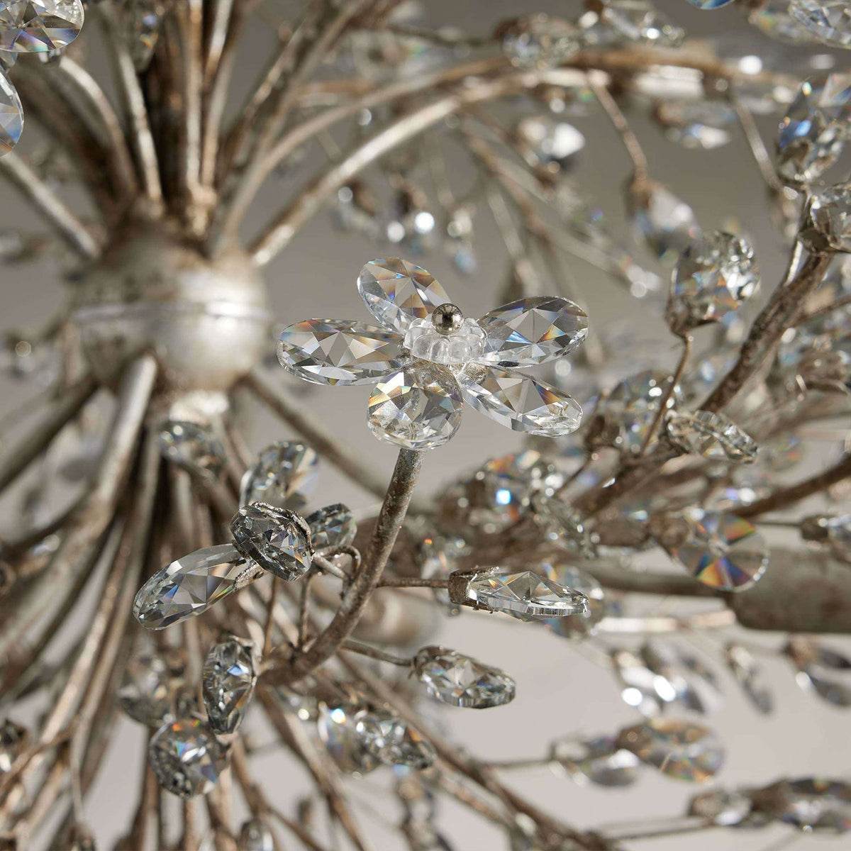 Bloomtress 8-Light Round Chandelier
