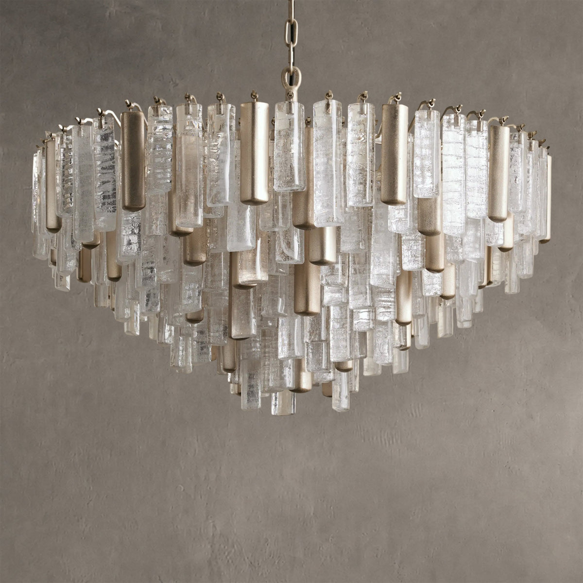 Castbloom Round Chandelier