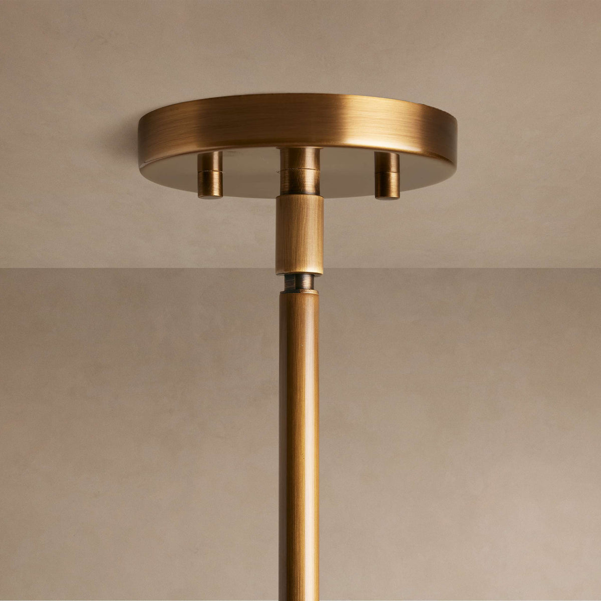 Veilnest Pendant