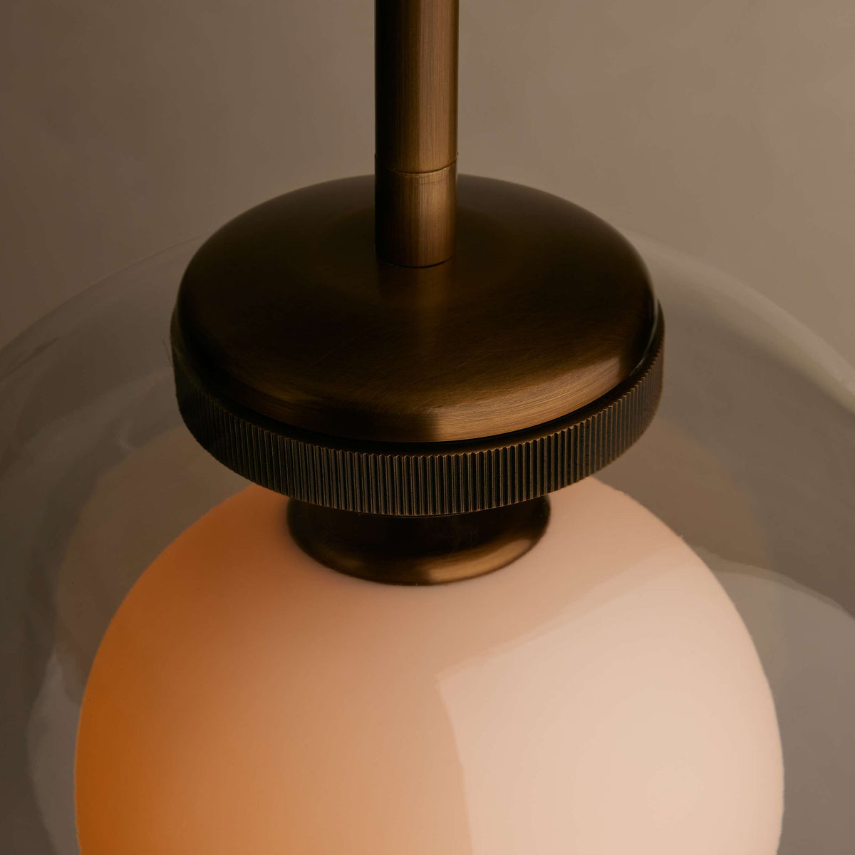 Veilnest Pendant