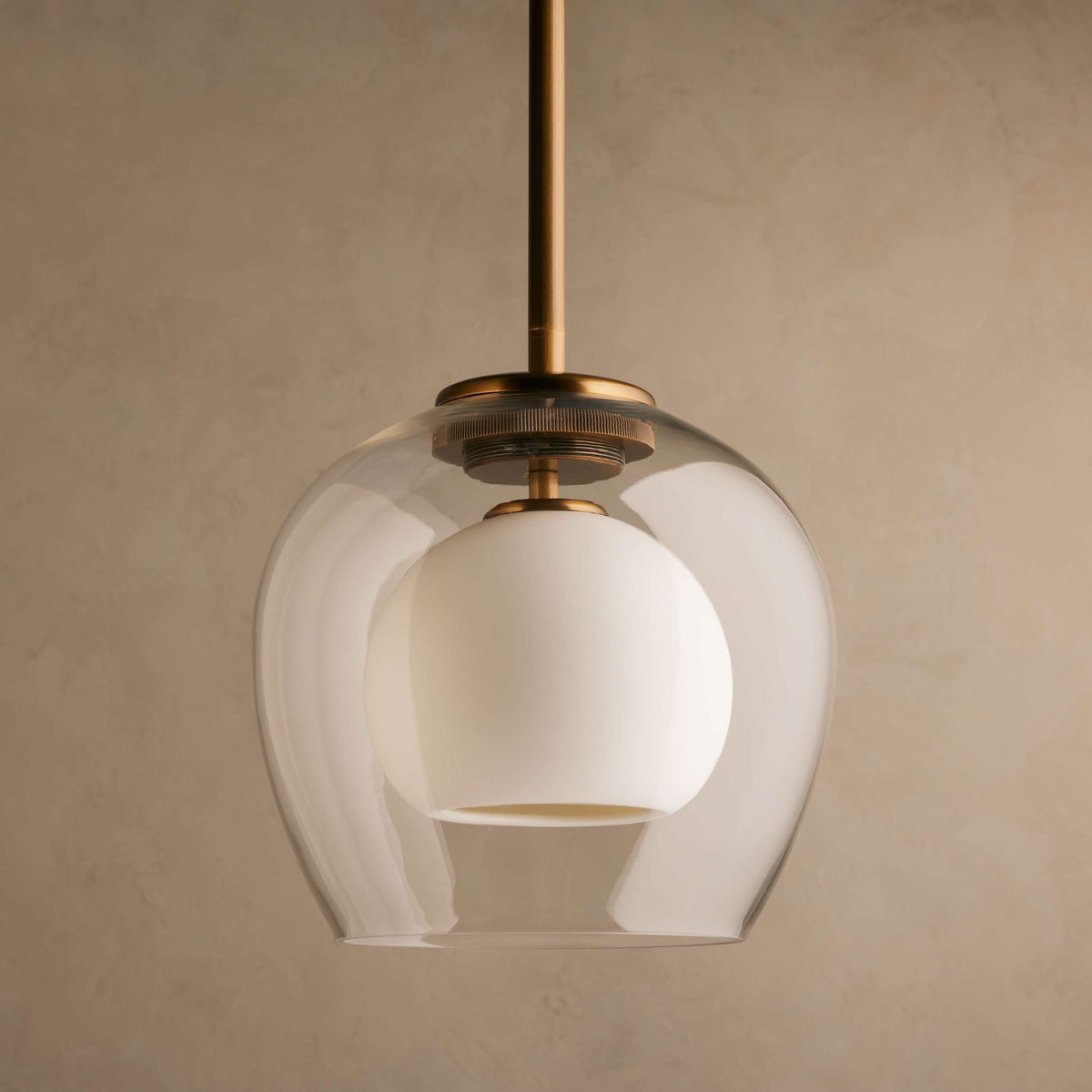Veilnest Pendant