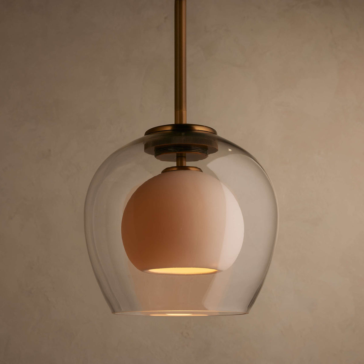 Veilnest Pendant