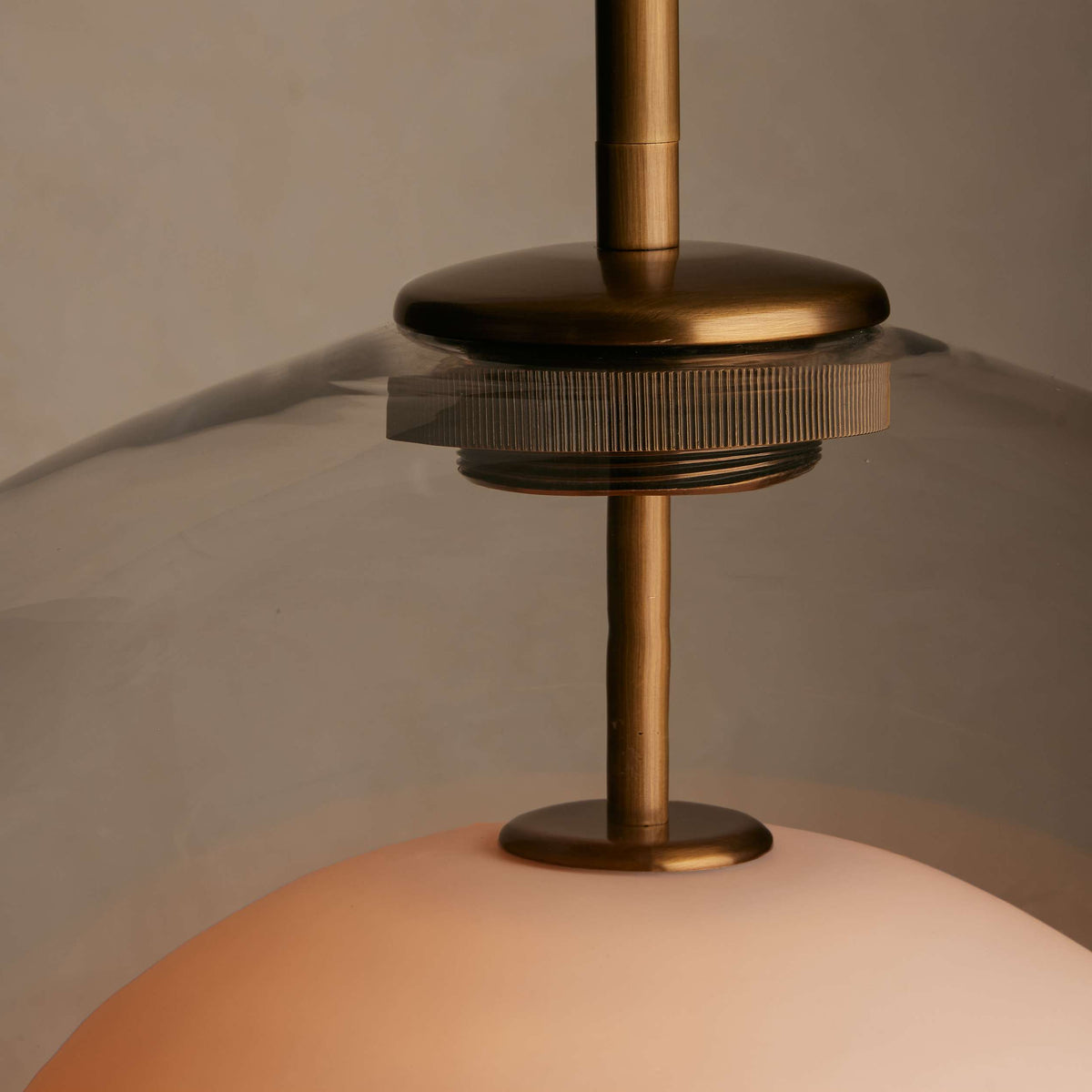 Veilnest Pendant