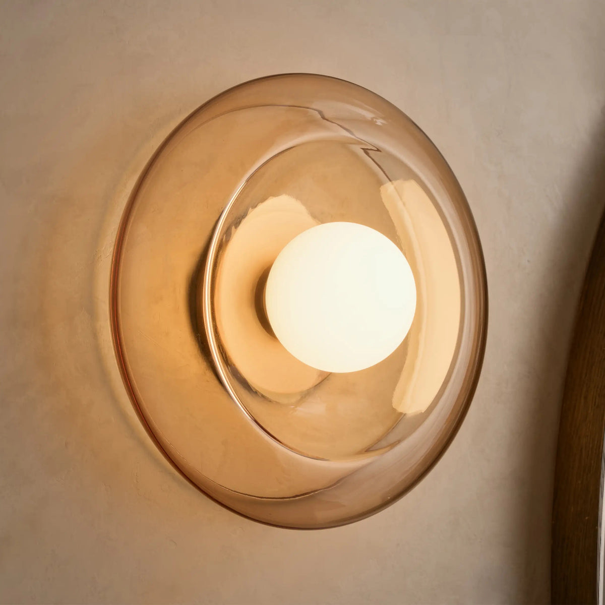 Curvenest Sconce