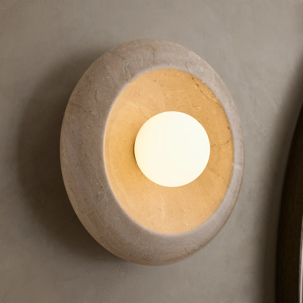 Curvenest Sconce