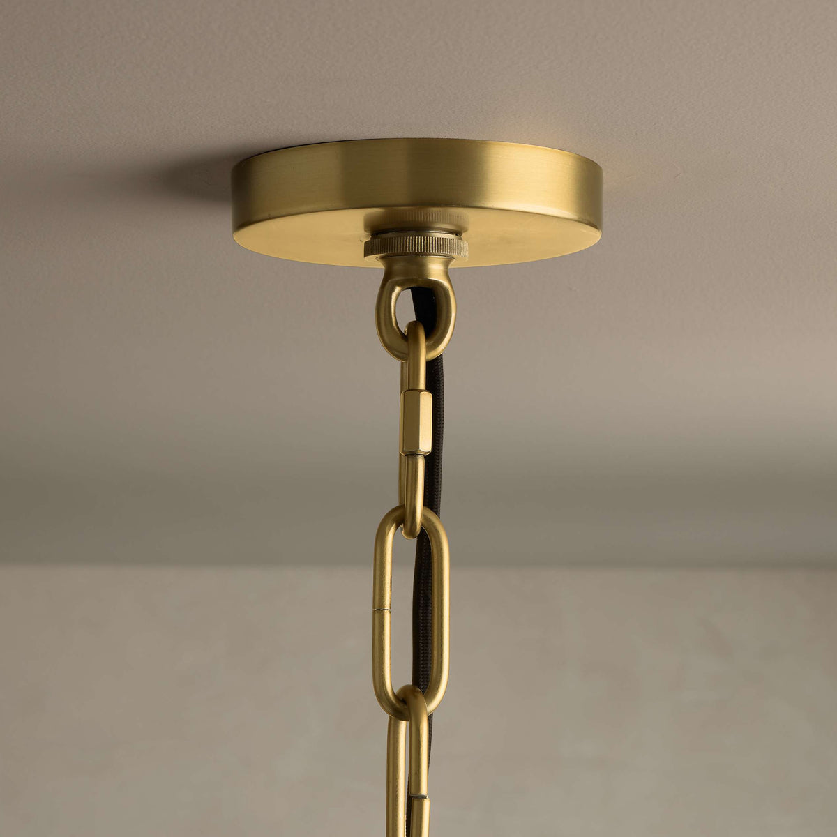 Swirlhaven Round Chandelier