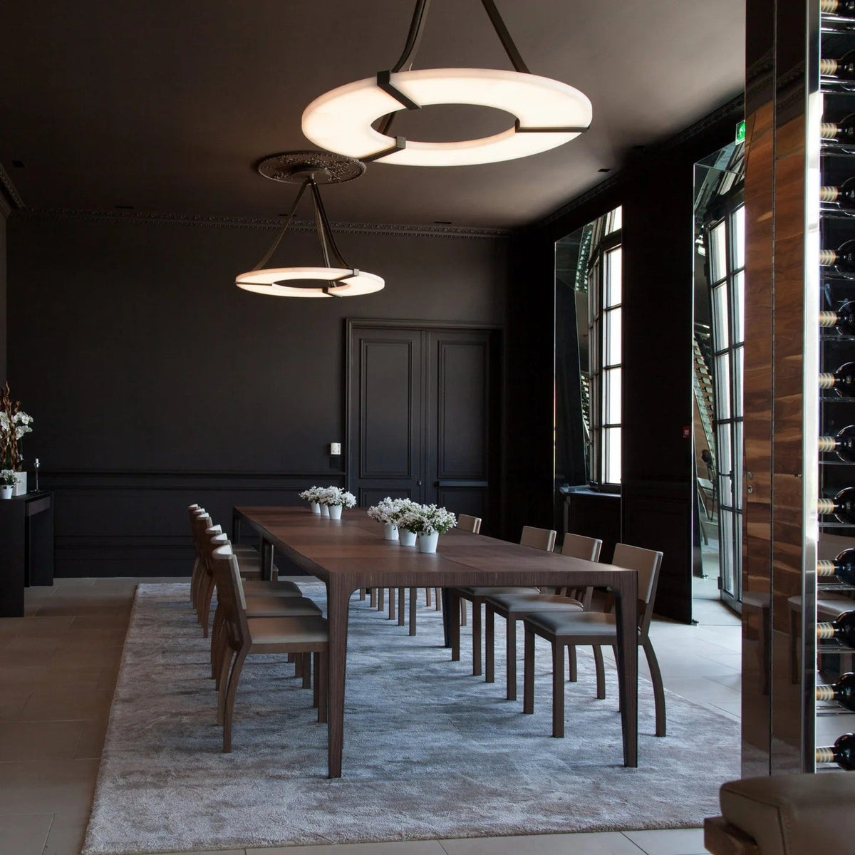 Halo Alabaster Pendant Light – Black & White LED Chandelier