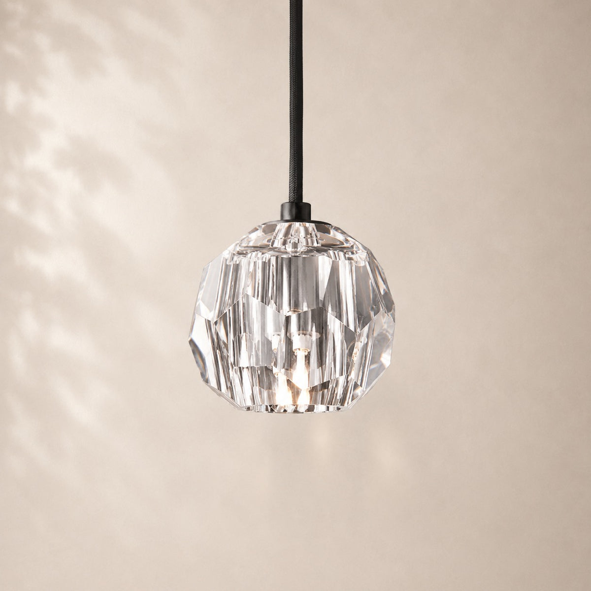 Bouvelle de Cristal Glass Pendant