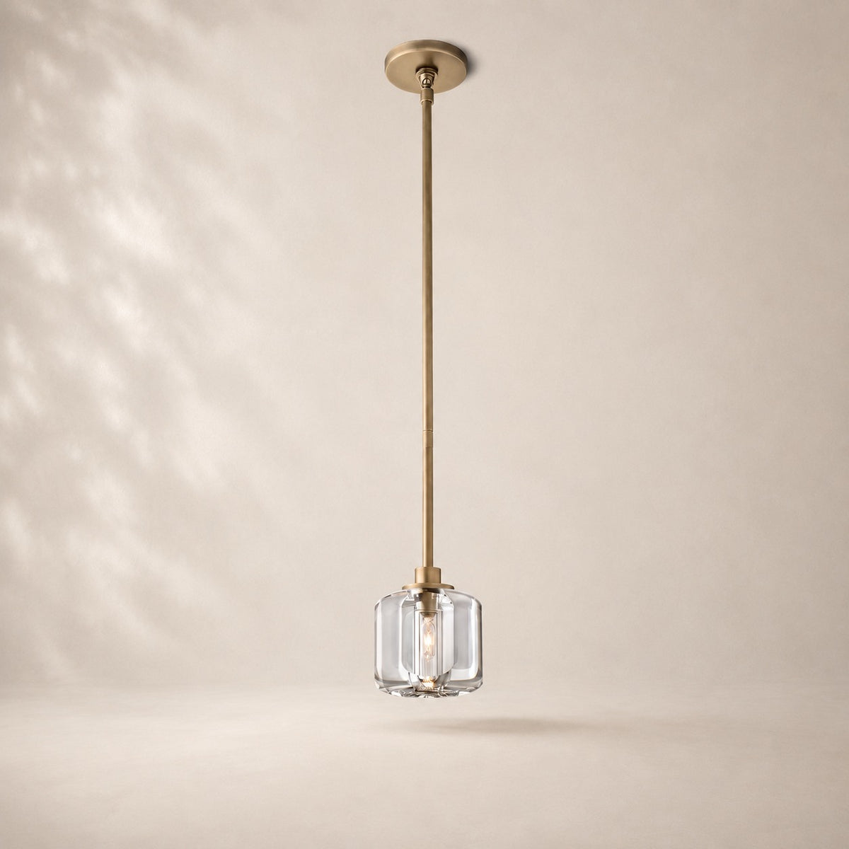 Demelle Pendant
