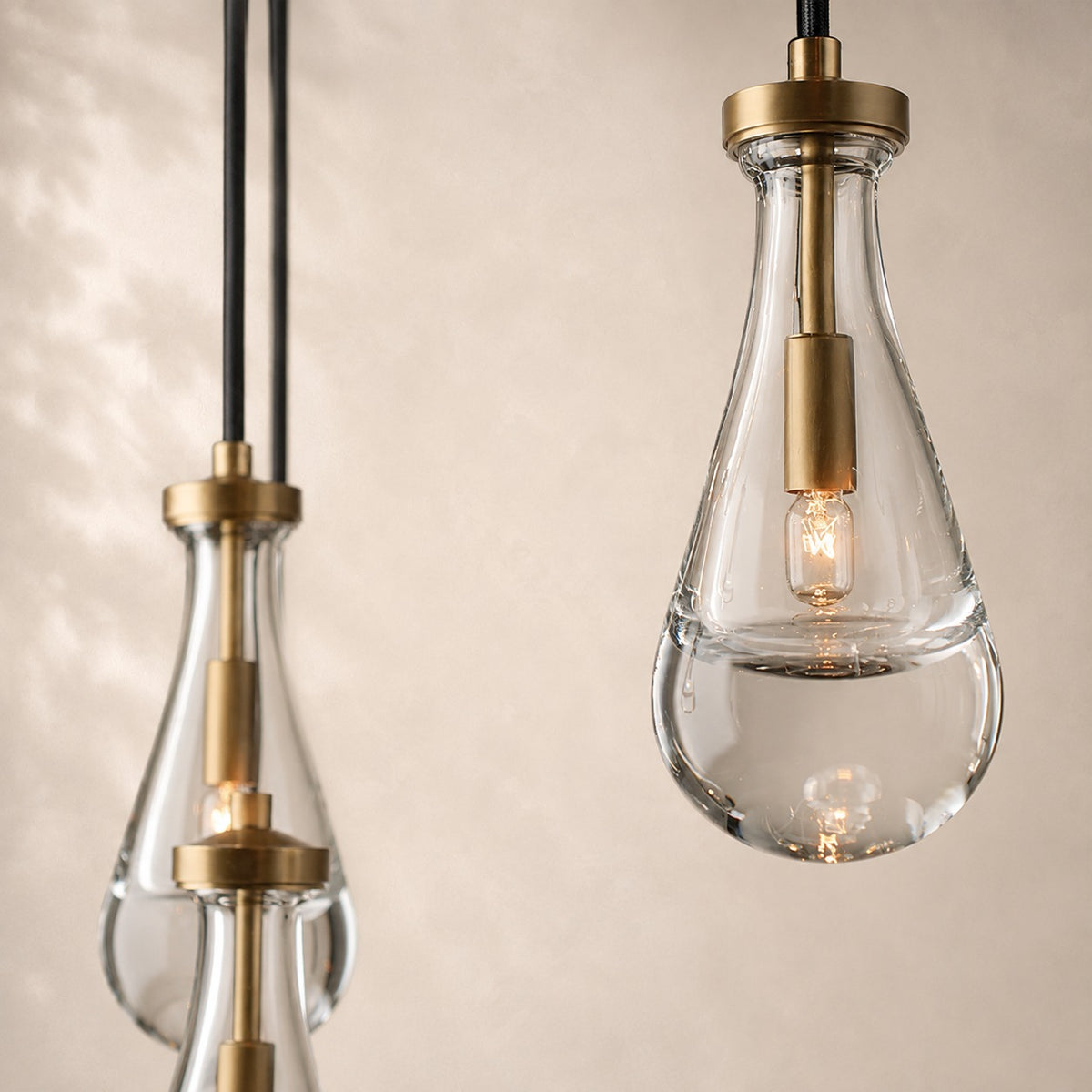 Rainier Round Chandelier 36"