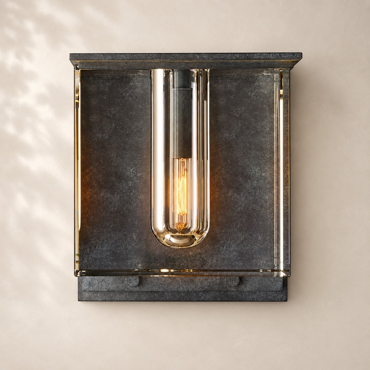 Savio Cube Sconce