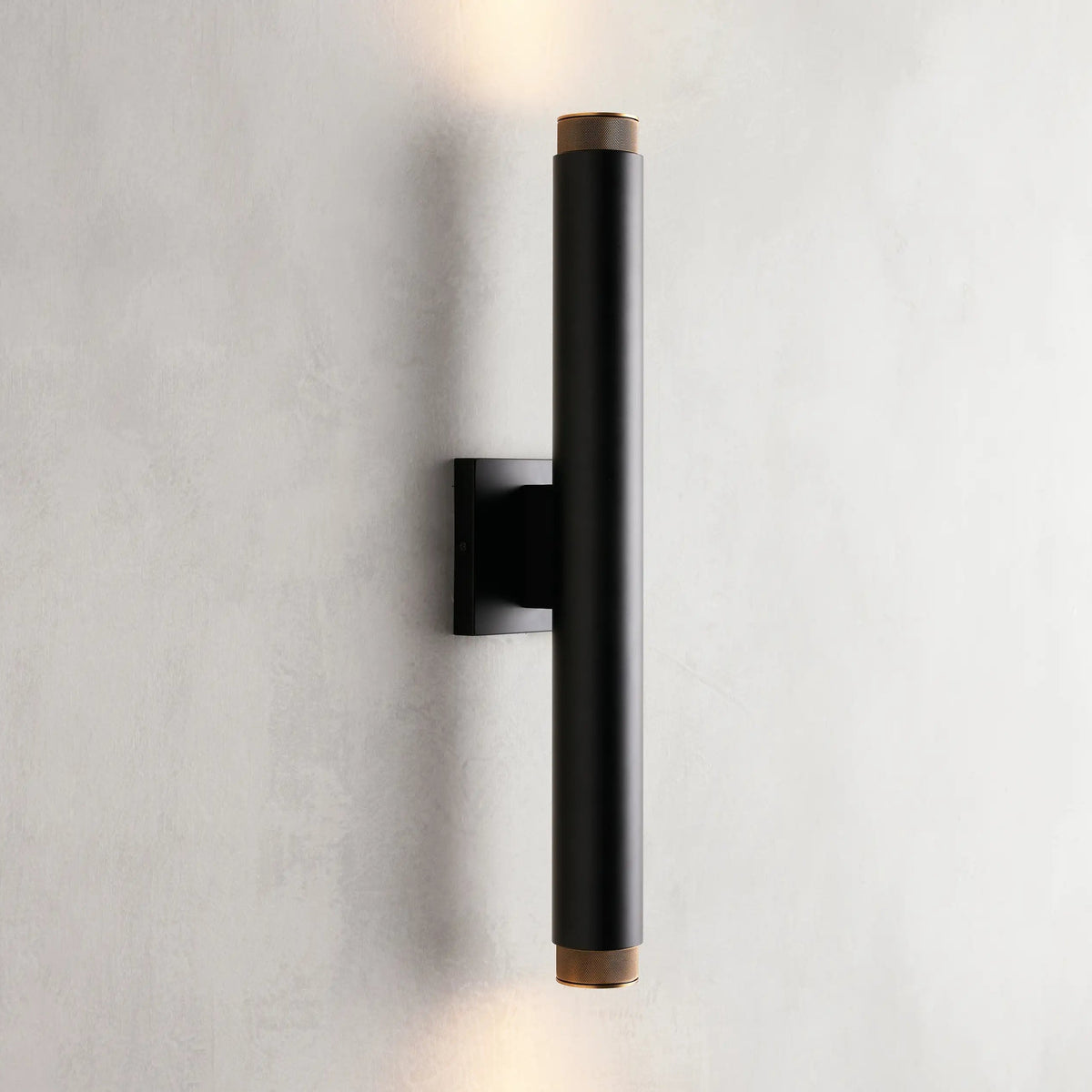 Beamward Spotlight 2-Light Outdoor Wall Sconce