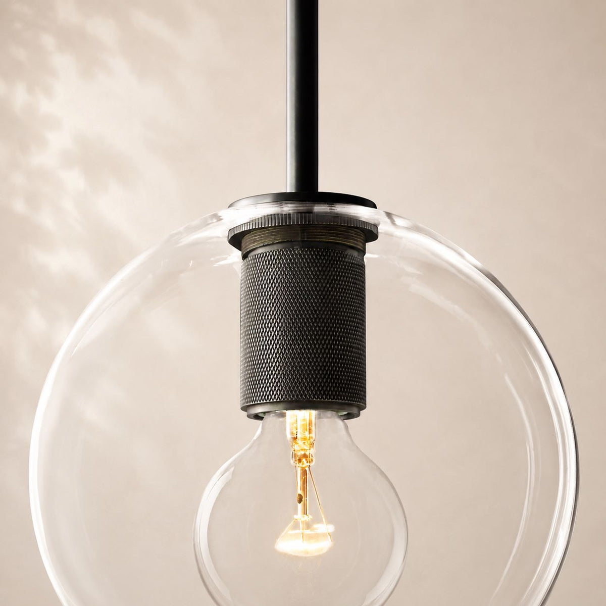 Utivo Globe Pendant