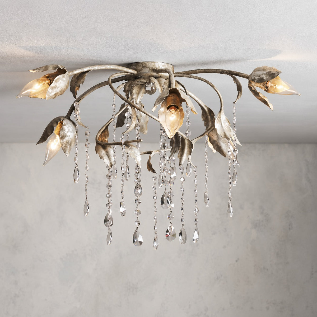 Vinetress Flushmount