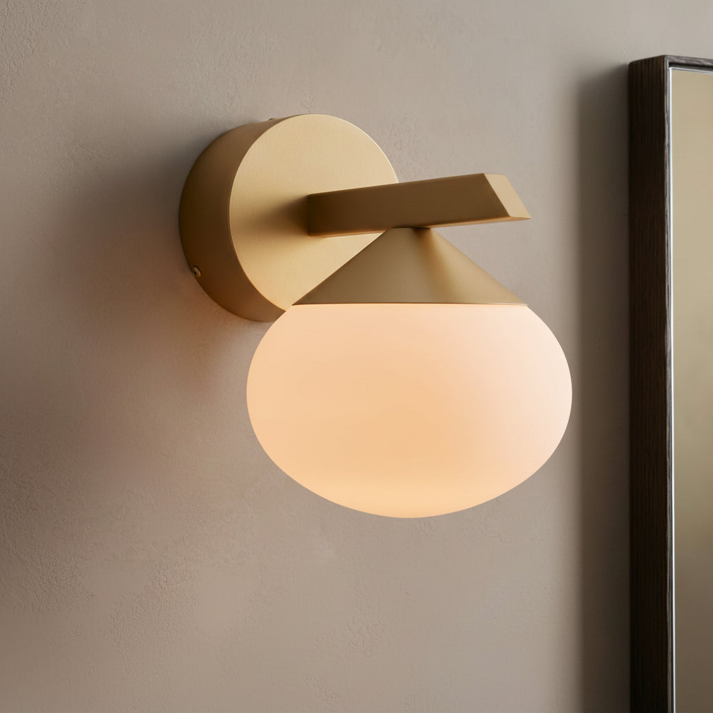 Orbitreach Sconce