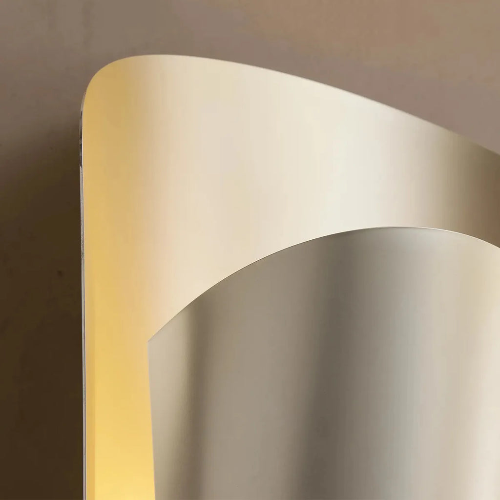 Leafplane Sconce